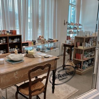 Le Bonheur Pharmacy - Pharmacy Near Me - Beverly Hills, California Le Bonheur Pharmacy - Pharmacy Near Me - Beverly Hills, California
