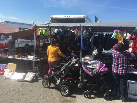 San Fernando Swap Meet by null
