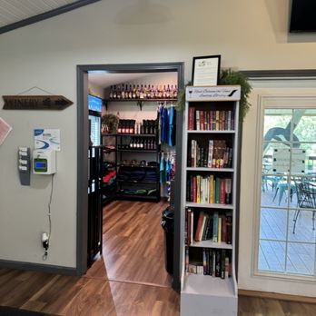 Feather Hills Vineyard and Winery - Gift shop and books - Wineries Near Me - Cobden , Illinois Feather Hills Vineyard and Winery - Gift shop and books - Wineries Near Me - Cobden , Illinois