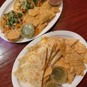 El Guapo's - Chicken tinga quesadilla // chicken tinga tacos - Mexican Near Me - Campbell, California El Guapo's - Chicken tinga quesadilla // chicken tinga tacos - Mexican Near Me - Campbell, California