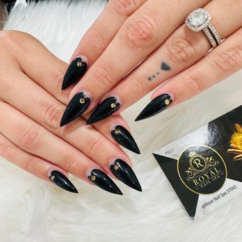 Royal Nail Spa - Nails shaped by David and painted by Sara - Nail Salons Near Me - Clarksville, Tennessee