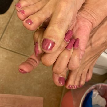 DeePerfection Nails and Spa - Super sloppy and paint on my skin - Nail Salons Near Me - Tempe, Arizona DeePerfection Nails and Spa - Super sloppy and paint on my skin - Nail Salons Near Me - Tempe, Arizona
