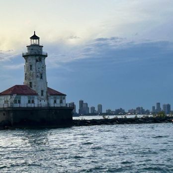 Seadog Cruises - Boat Charters Near Me - Chicago, Illinois