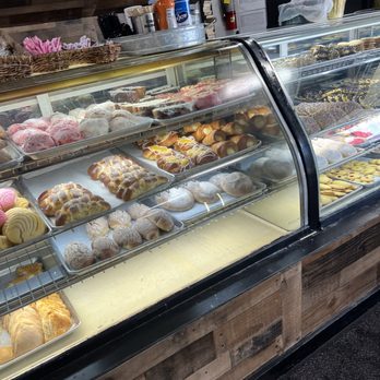 El Carrusel Bakery - Bakeries Near Me - Van Nuys, California