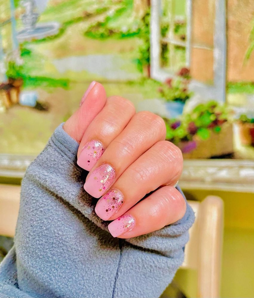 Nails & Spa on 56 Logo