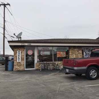 Stacked Akron - a truck parked in front of a store - Bakeries Near Me - Akron, Ohio Stacked Akron - a truck parked in front of a store - Bakeries Near Me - Akron, Ohio