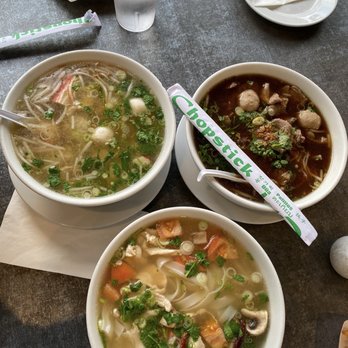 Mr Noodle - 16. Tom Yum Soup, 14. War Wonton Soup,  18. Glass Noodle Soup - Thai Near Me - Los Angeles, California
