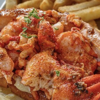 The Dive Oyster Bar - LOBSTER ROLL - Southern Near Me - Irvine, California