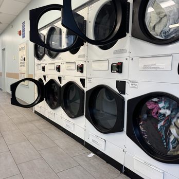 Tremont Street Laudromat - Laundromat Near Me - Boston, Massachusetts Tremont Street Laudromat - Laundromat Near Me - Boston, Massachusetts