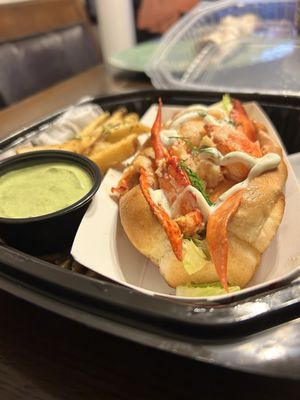 Monroe Bay Oysterette by null