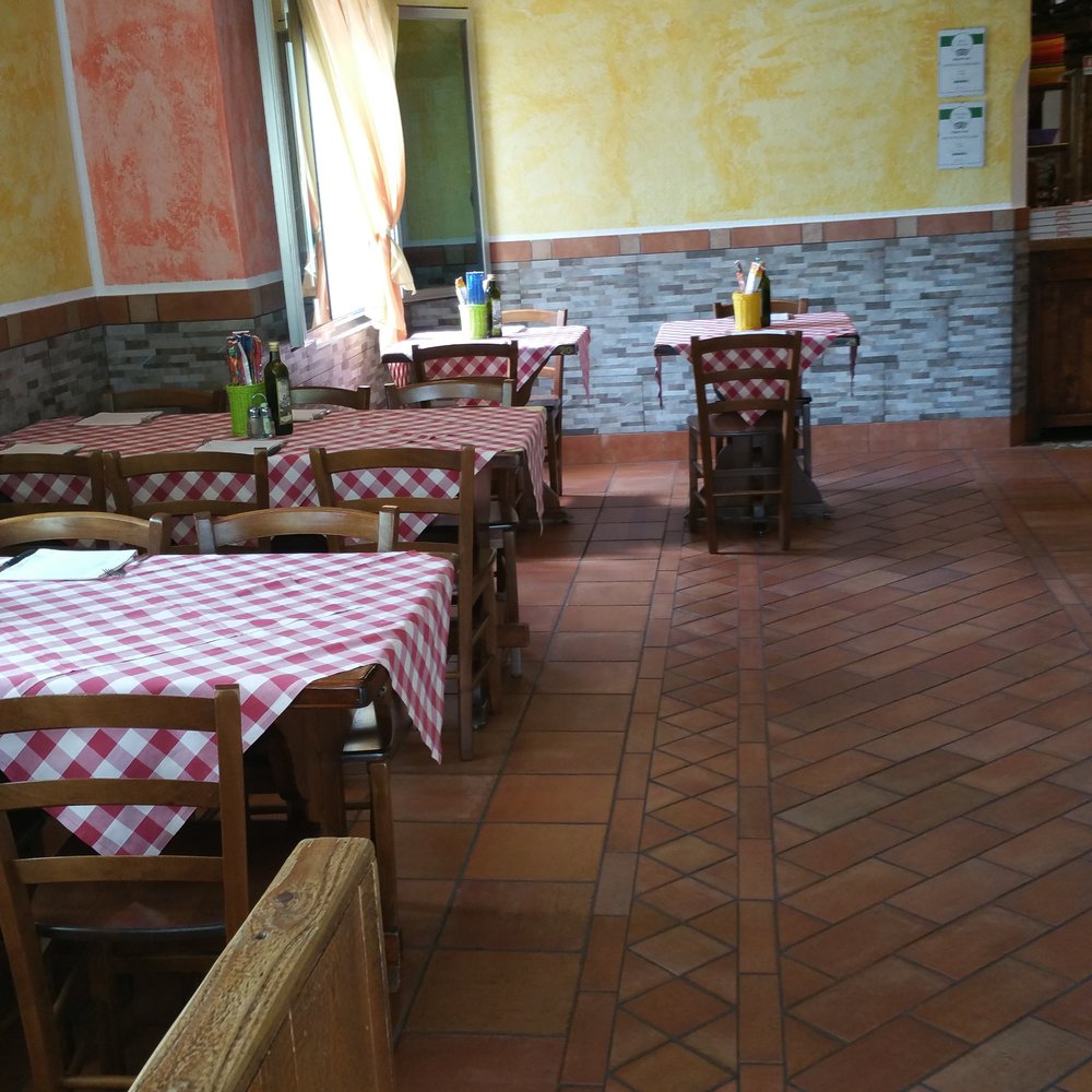 Al Calesse - Pizza Near Me - Mestre, VE Al Calesse - Pizza Near Me - Mestre, VE