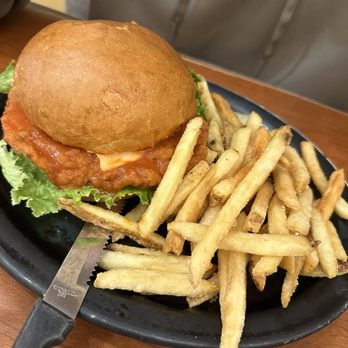 Sam's No 3 - Colorado Buffalo Burger - Breakfast & Brunch Near Me - Denver, Colorado