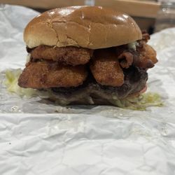 Amy's Family Pizzeria - Michaels CheeseburgerMichael