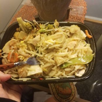 Ahan Thai - No sauce Pad Thai - Thai Near Me - Royal Oak, Michigan