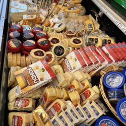 Yoke's Fresh Market - Cheese