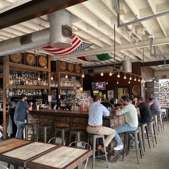 Eight Row Flint - Neighborhood Bar - Gastropubs Near Me - Houston, Texas