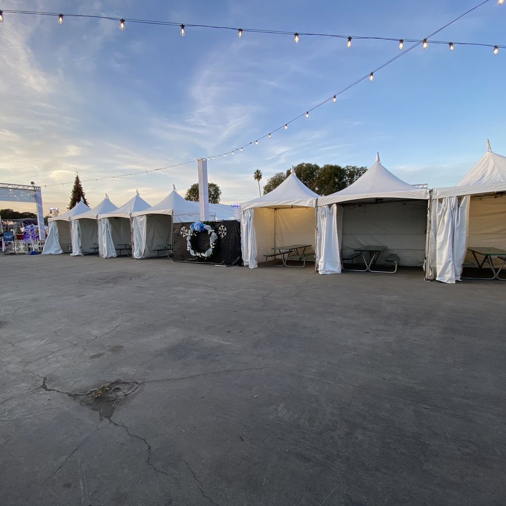 Winter Fest OC - What an exciting place to shop ! - Festivals Near Me - Costa Mesa, California Winter Fest OC - What an exciting place to shop ! - Festivals Near Me - Costa Mesa, California