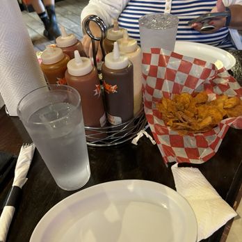 Dang BBQ - Bbq flavors at the table - Barbeque Near Me - Islip, New York