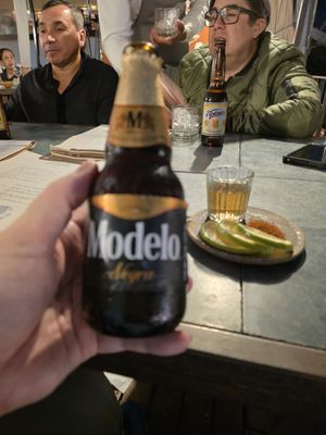 Los Amantes Mezcalería by null