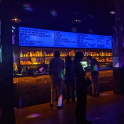 The Echo - Menu over bar
