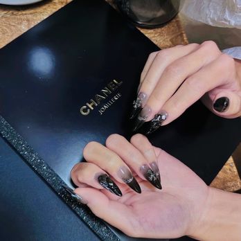 Nail Club 20 - Nail Salons Near Me - San Gabriel, California