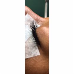 Live Love Day Spa Houston - Lavish Lash Extensions (Mink Lashes)