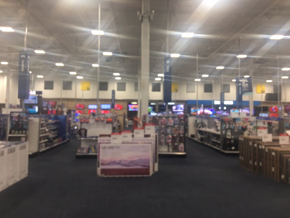 Best Buy in Rogers, AR - 2220 Promenade Blvd - Electronics, Appliances ...