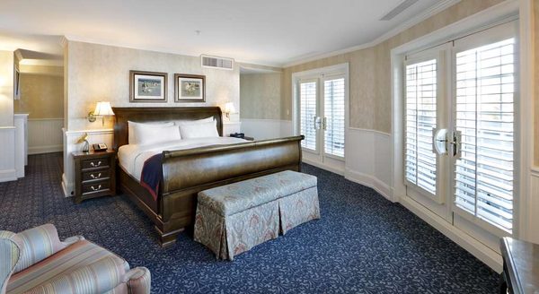 Madison Beach Hotel, Curio Collection by Hilton by null