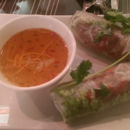 Gỏi Cuốn Thịt Nướng / Spring Roll with Grilled Meat