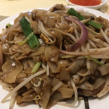 Imperial Restaurant - Beef Rice Noodle w/ Black Bean Sauce - Dim Sum Near Me - Chicago, Illinois
