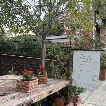 Il Giardino di Lilli - outside - Coffee & Tea Near Me - San Diego, California Il Giardino di Lilli - outside - Coffee & Tea Near Me - San Diego, California