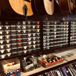 Guitar Solo - Kazoos, egg shakers, string winders, picks, & more