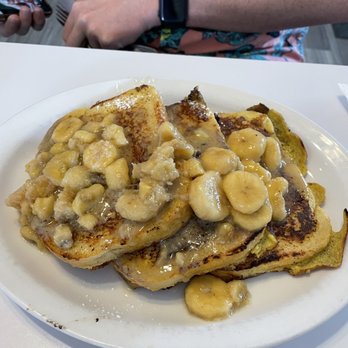 Sunset Grill - Banana French toast - American Near Me - Fredericksburg, Texas Sunset Grill - Banana French toast - American Near Me - Fredericksburg, Texas