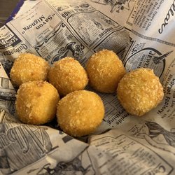 Roll Madrid - Kimchi croquettes