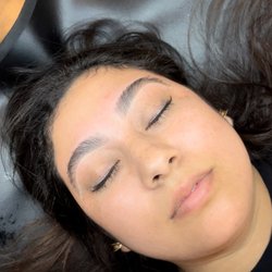 Project Aesthetics - Brow wax + styling