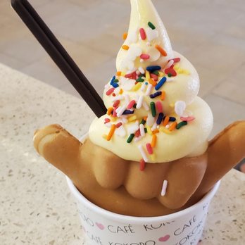Kokoro Cafe - shaka with dole whip - Desserts Near Me - Honolulu, Hawaii