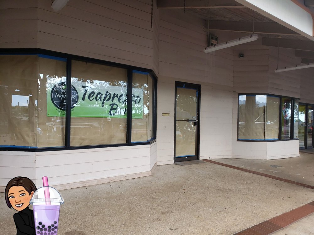 Waipio Shopping Center