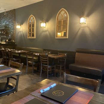 Tu Casa Restaurant - Inside - Peruvian Near Me - Forest Hills, New York Tu Casa Restaurant - Inside - Peruvian Near Me - Forest Hills, New York