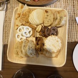 Classic board bread plate Classic board bread plate