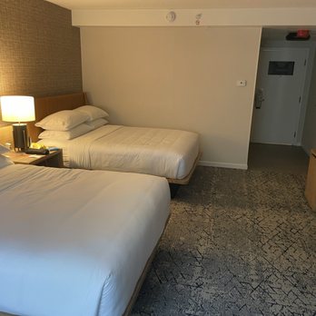 Sheraton Nashua - Clean and nice double queen - Hotels Near Me - Nashua, New Hampshire Sheraton Nashua - Clean and nice double queen - Hotels Near Me - Nashua, New Hampshire