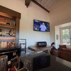 Birdie's at Stanford Golf