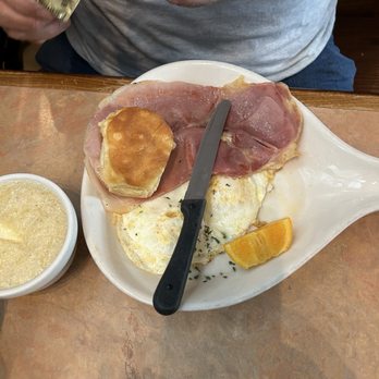 Skillets Cafe & Grill - Country Ham breakfast - Breakfast & Brunch Near Me - Hilton Head Island, South Carolina Skillets Cafe & Grill - Country Ham breakfast - Breakfast & Brunch Near Me - Hilton Head Island, South Carolina