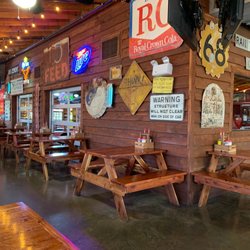 Rudy's "Country Store" and Bar-B-Q - Cute decor and delicious food