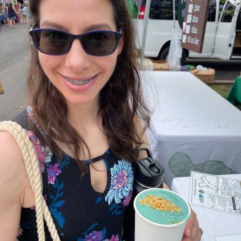 Maui Smoothie - Mixed blue and green smoothie - Juice Bars & Smoothies Near Me - Makawao, Hawaii Maui Smoothie - Mixed blue and green smoothie - Juice Bars & Smoothies Near Me - Makawao, Hawaii