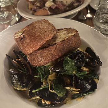 Decarli - Mussels appetizer - Italian Near Me - Beaverton, Oregon