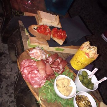 Bar Nilo - Bars Near Me - Naples, NA