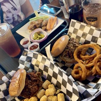 CraftWorx Taproom - Beer Bar Near Me - Gainesville, Virginia CraftWorx Taproom - Beer Bar Near Me - Gainesville, Virginia