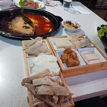 Chong Qing Yao Mei - Tomato and spicy broths with tripe and tofu - Hot Pot Near Me - Pasadena, California