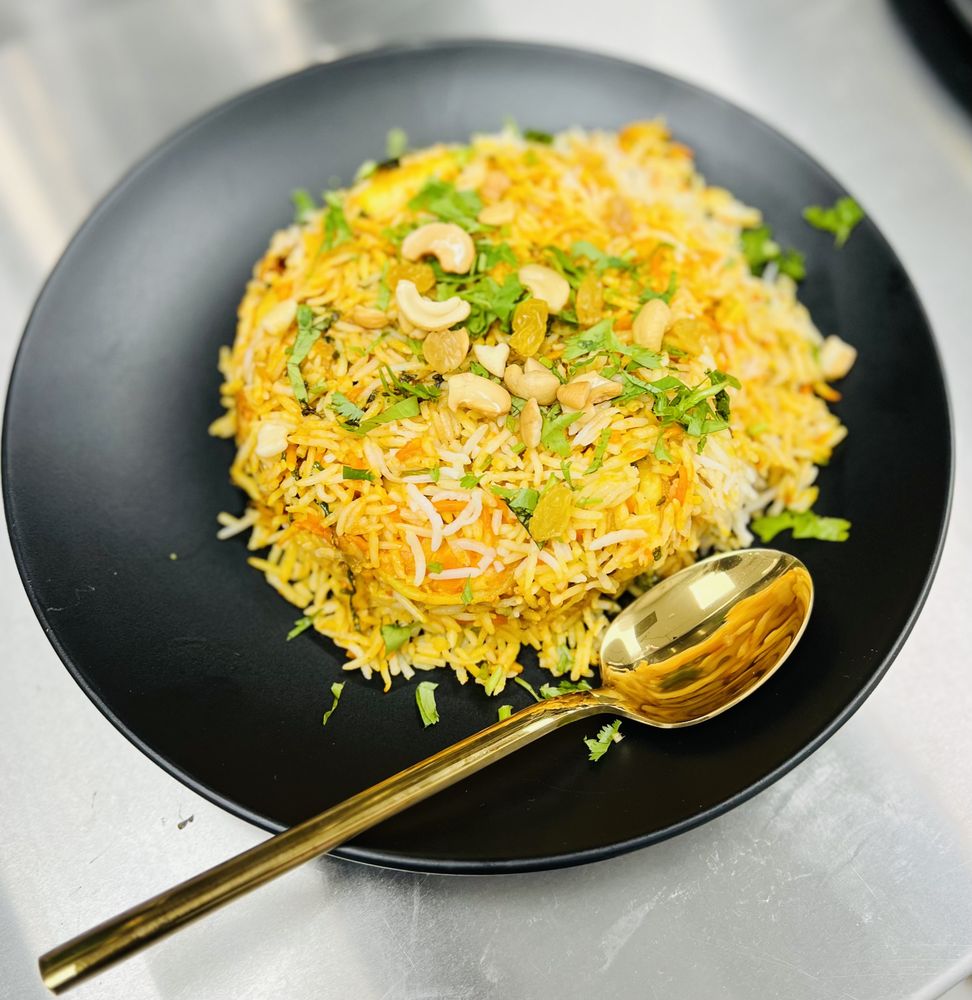 GOLDEN CHARIOT INDIAN RESTAURANT Updated October 2024 134 Photos