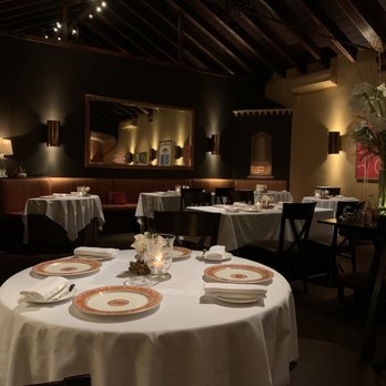 Acquerello - Beautiful ambiance and lighting - Italian Near Me - San Francisco, California